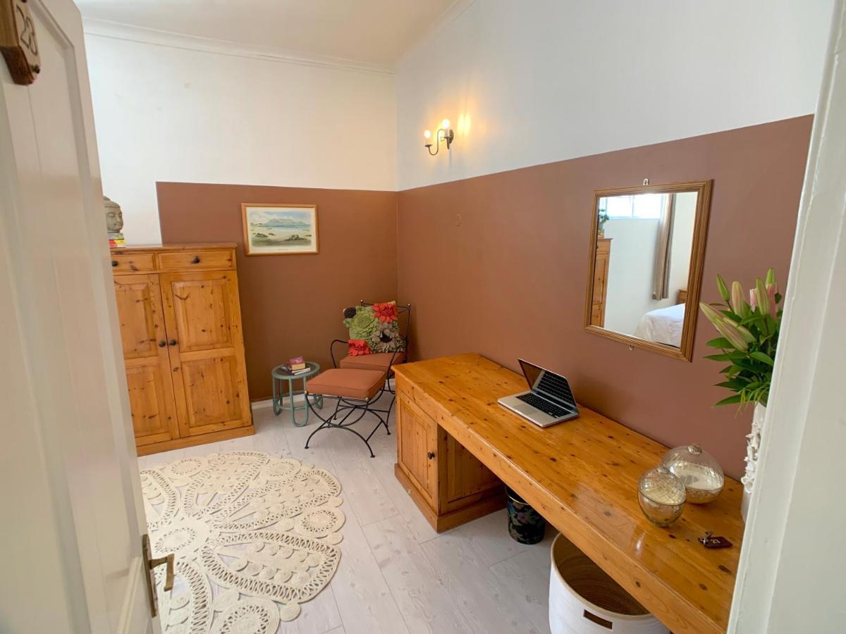 Guest house Dale Court Cape Town